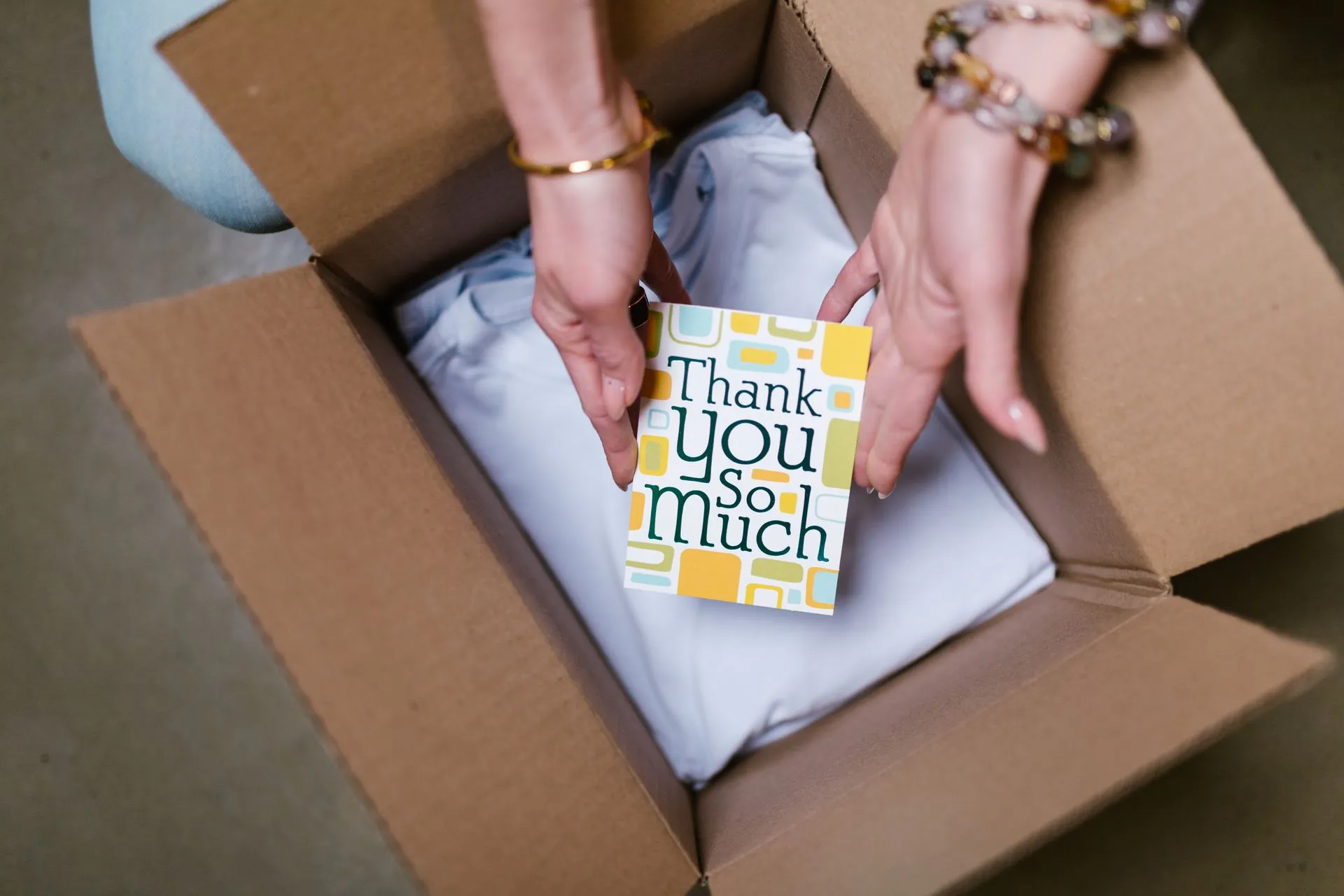 Packaging and Unboxing in Dropshipping: Small Touches That Make a Brand